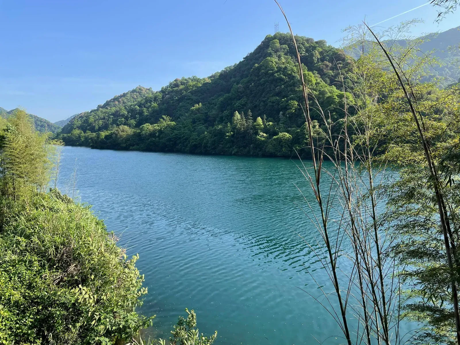 Lake Mountains 2