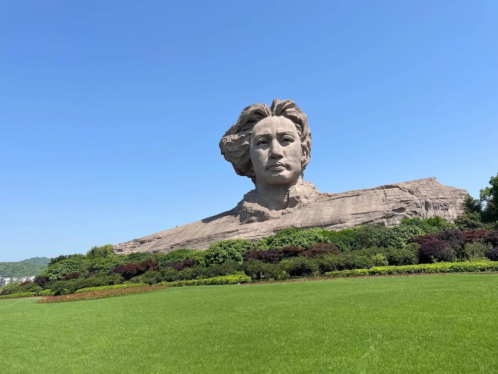 Giant Sculpture